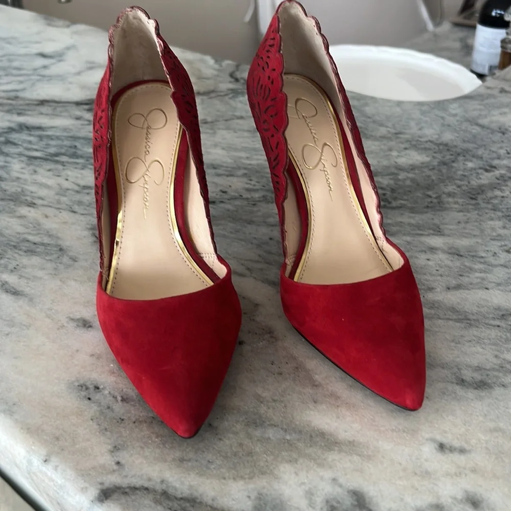 Jessica Simpson beautiful red suede heels - Picture 2 of 6